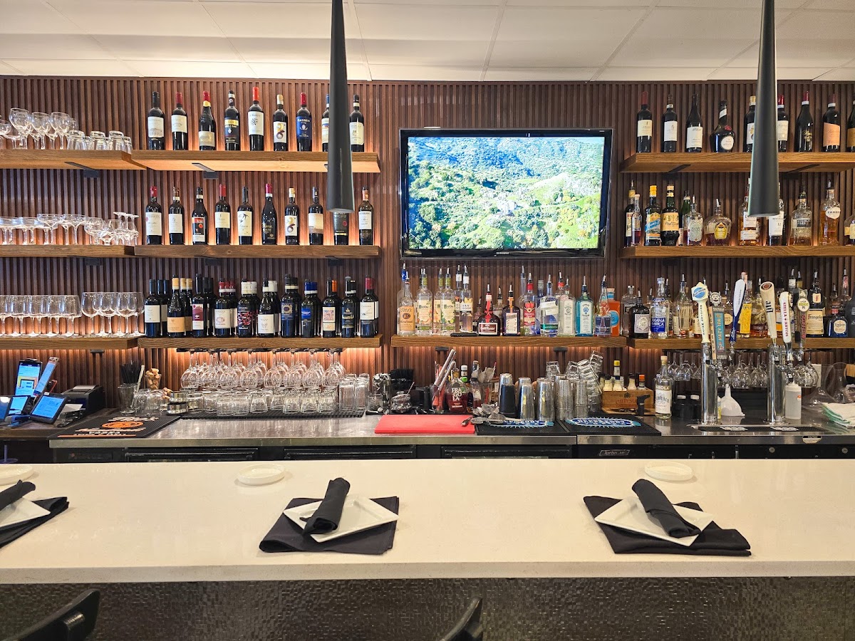 Mezza Luna Italian Restaurant & Bar